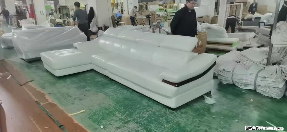 【大厂仿真皮沙发】实木框架,高回弹海绵45密度。全新包装,质量非常好,3.6米右贵妃 - 各类家具 - 居家生活 - 正定分类信息 - 正定28生活网 zd.28life.com